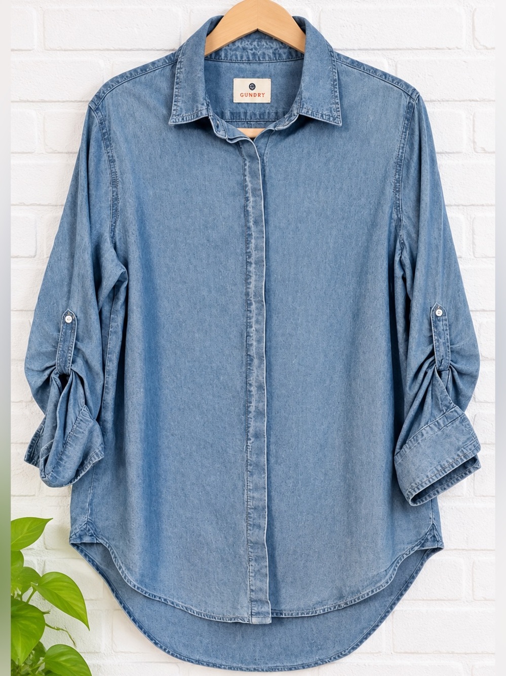 Sundry Anthropologie Chambray Oversized Shirt 100% Cotton Roll Tab Denim shirt